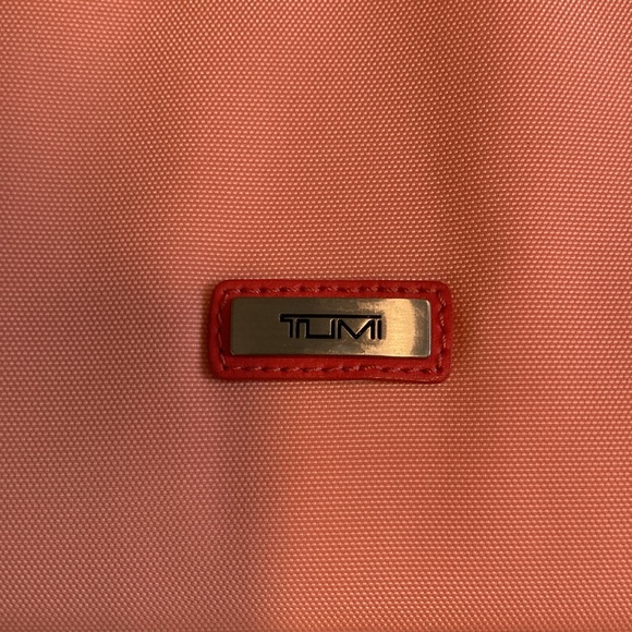 TUMI Laptop Case. Vibrant 2 tone orange/cantalope colors. Shoulder strap. EUC. - Picture 7 of 16